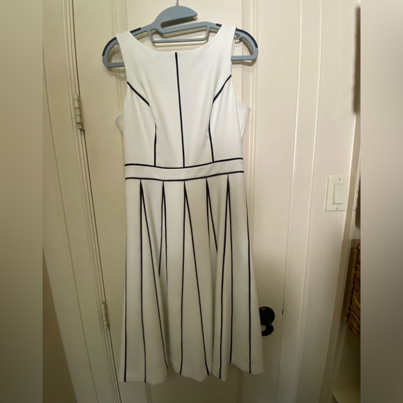 White House Black Market Midi Dress Size 4P - Picture 3 of 4